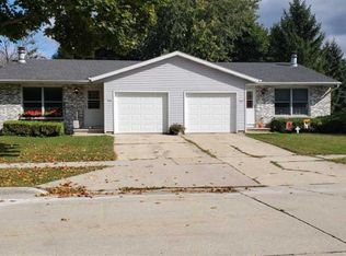 300 Westbrook Dr, Oshkosh, WI 54904
