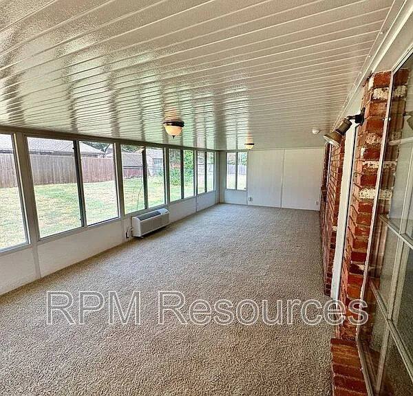 405 Walnut Ave — Photo 17