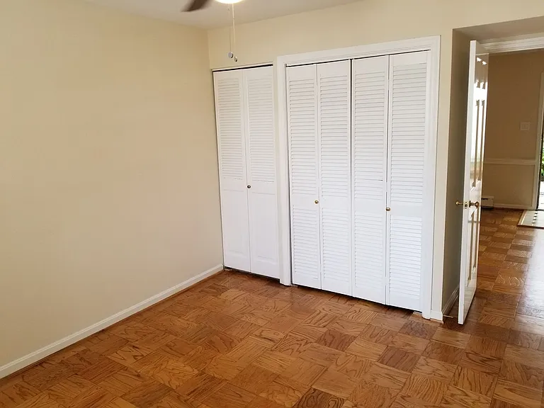 321 Wilkes St — Photo 48