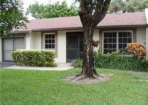1st image of 15926 Carrotwood Cir