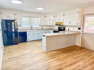 4326 Norbert Hill Rd, La Grange, NC 28551