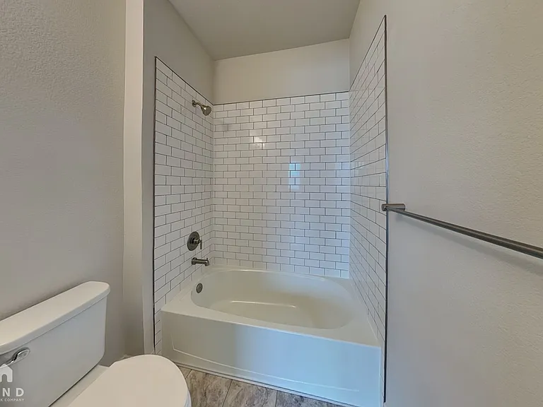 10328 Milwaukee Cir — Photo 15