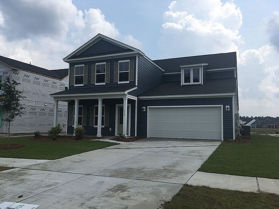 1st image of 216 Lucca Dr