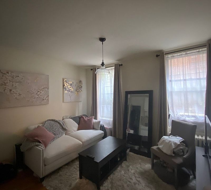 1st image of 76 Horatio St APT 1B