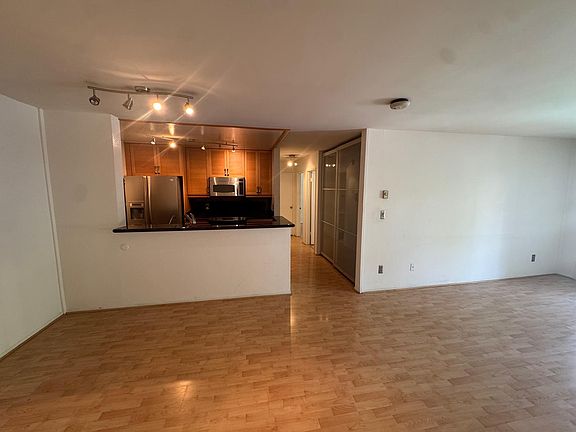 5th image of 4900 Overland Ave Unit 260