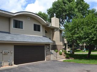 6893 Sherwood Rd, Woodbury, MN 55125