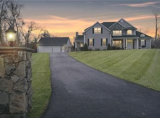 216 Windsor Rd, Fishkill, NY 12524