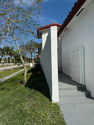20705 SW 81st Ct Photo 1