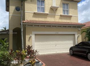2309 NE 37th Rd, Homestead, FL 33033