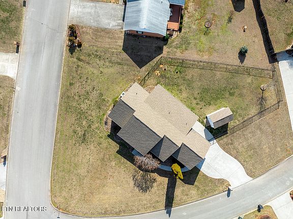3rd image of 2721 Lady Bug Ln