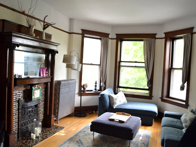 3717 N Wayne Ave #2 — Photo 3