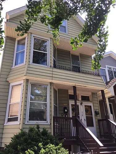 1237 W Wellington Ave #1 Photo 1