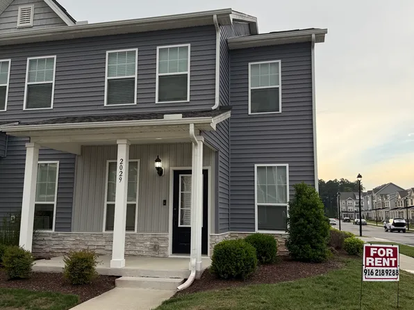 2029 Chartwell Dr, Newport News, VA 23608