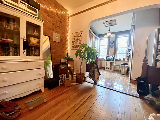 Rented by Native Real Estate LLC | media 22