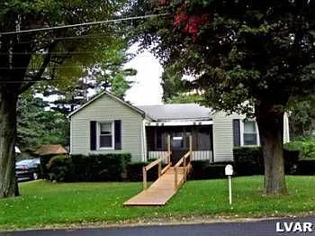 1210 Park Ave photo 1