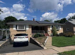 511 Kaplan St, Roselle, NJ 07203