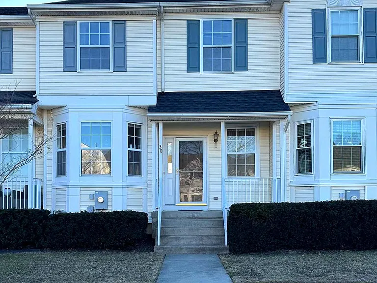 30 Amesbury Ct — Photo 29