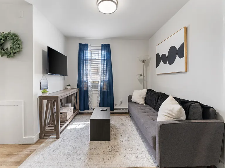 400 Princess Anne St #2 — Photo 2