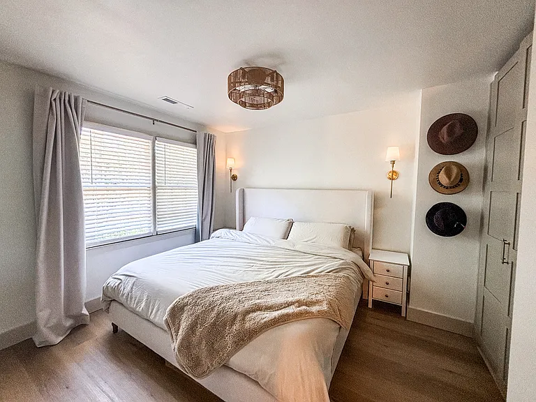945 Cottingham Dr — Photo 17