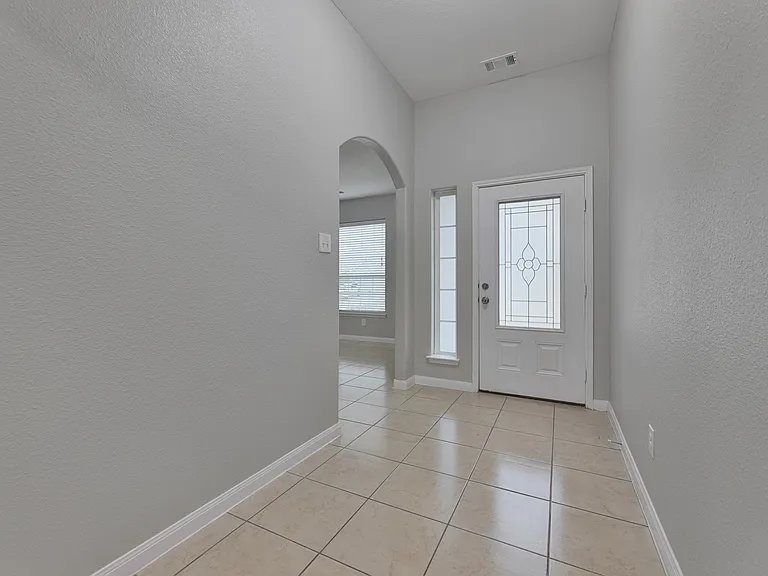 1805 Mesquite Ln — Photo 4