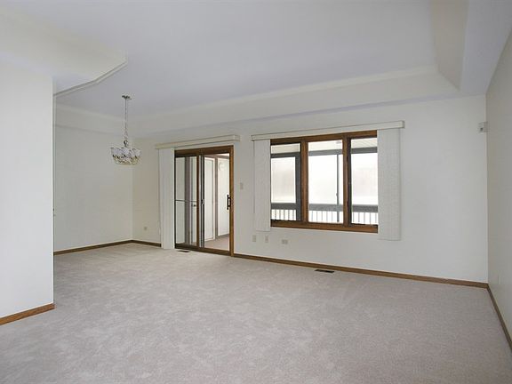 5th image of 9909 Shady Ln