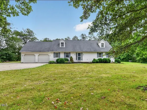 8015 Stever Rd, Defiance, OH 43512