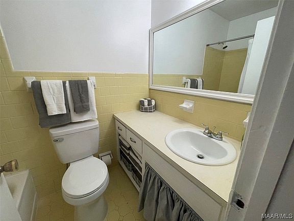 4th image of 349 Kroy Dr