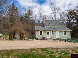 48368 Old River Bluff Rd, Saint Peter, MN 56082