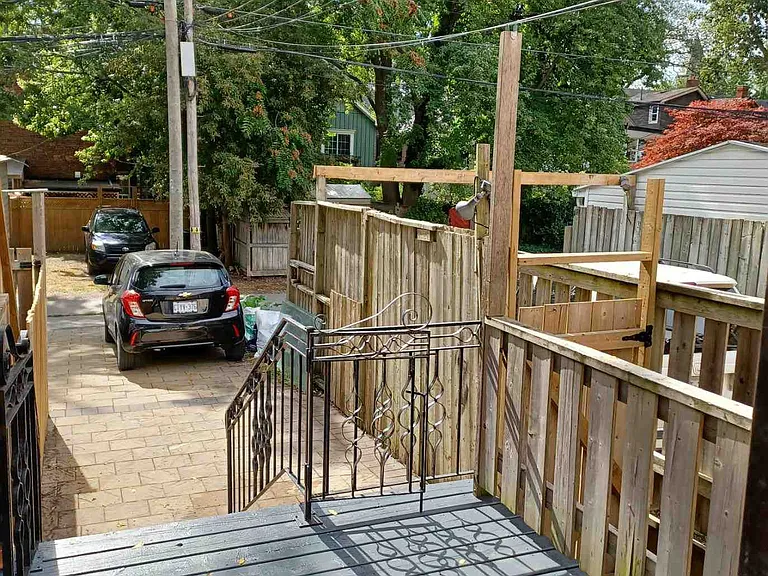 765 Gerrard St E #MAIN FL — Photo 10