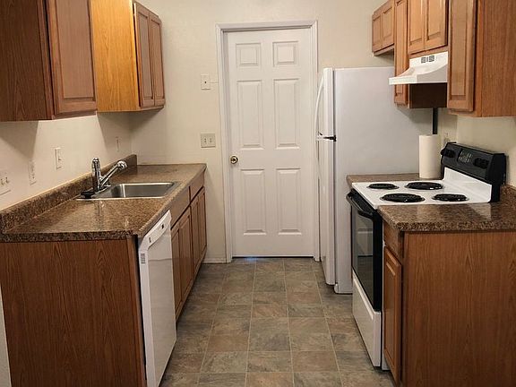 2nd image of 5101 Hideaway Ln #B