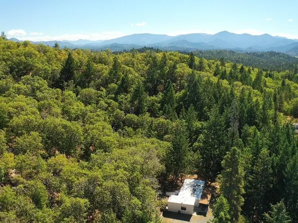 243 Ewe Creek Rd, Grants Pass, OR 97526