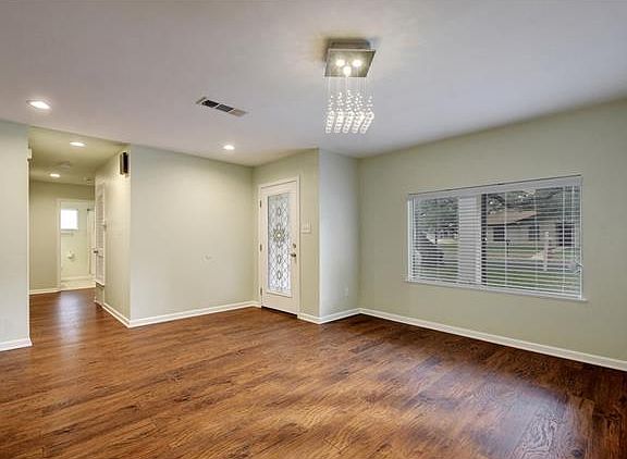 5th image of 11803 Highland Oaks Trl