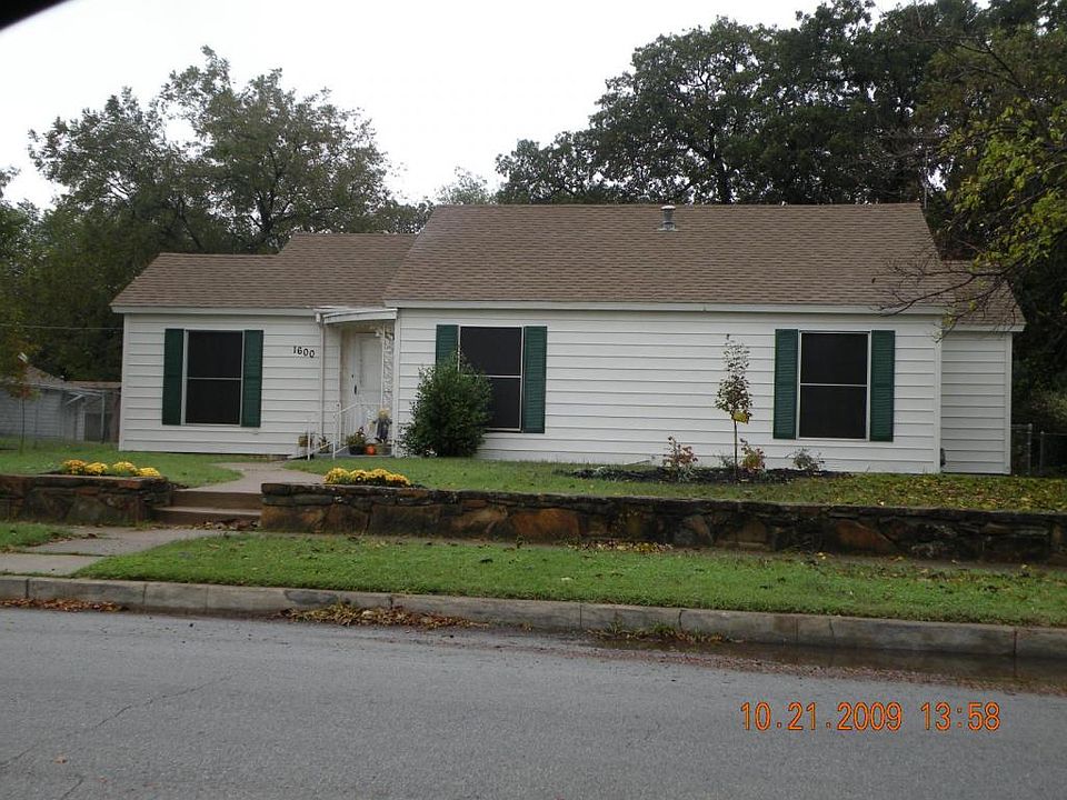 1st image of 1600 Eagle Dr