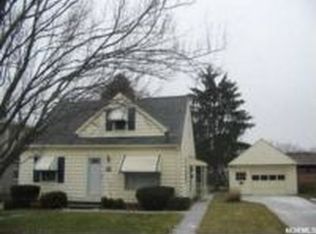 14 Oakwood Ave, Bedford, OH