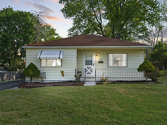 2nd image of 656 Mayhill Rd