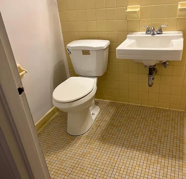 1830 Columbia Pike #301 — Photo 4