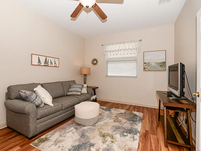 421 NW Sunview Way — Photo 31