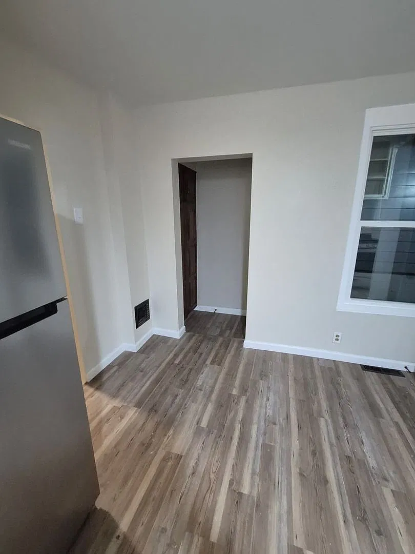 4 bed, 1261 sqft, $1,567 — Photo 3