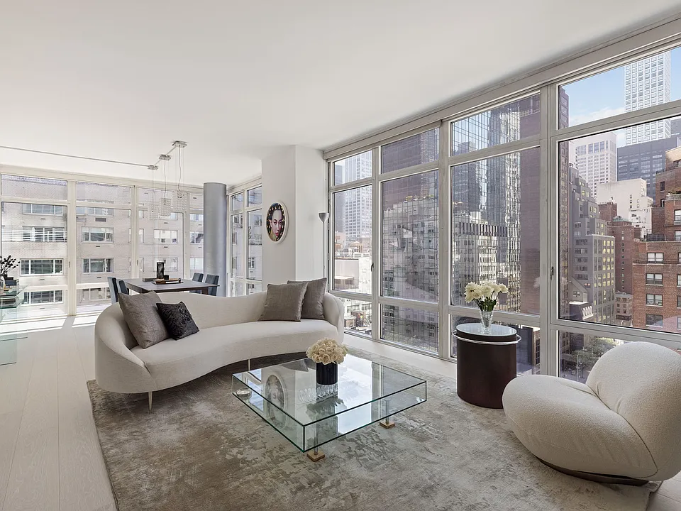 207 E 57th St #14B