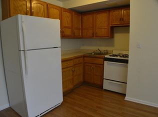 4903 W Fullerton Ave APT 205, Chicago, IL