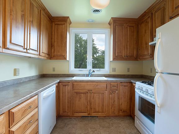3rd image of 533 29th St NW
