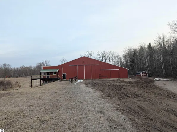 2777 Lucinda Dr, Prescott, MI 48756