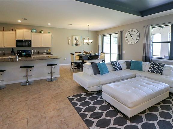 2nd image of 1731 Bottlebrush Way