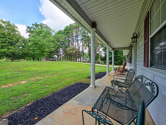 3rd image of 1458 Whispering Pines Dr