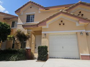 8771 SW 21st St, Hollywood, FL 33025