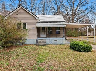 713 Raleigh St, Oxford, NC 27565