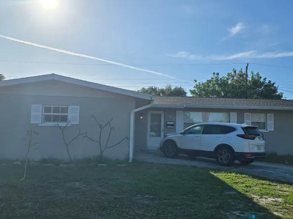 581 Oxford Ave, Melbourne, FL 32935