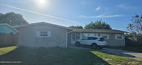 581 Oxford Ave Photo 1