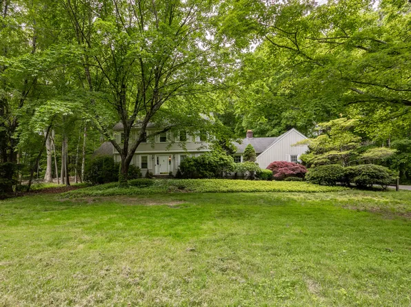 50 Stonehedge Lane South, Guilford, CT 06437