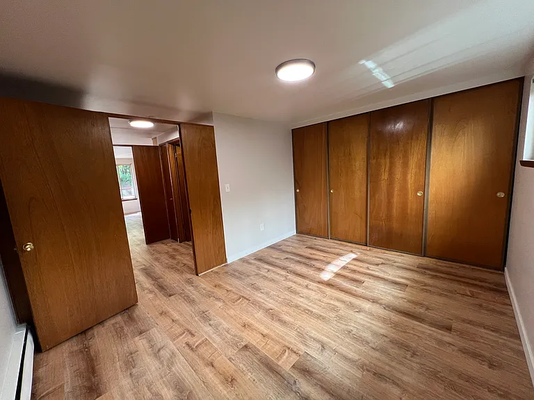 103 E Lynn St #102 — Photo 16